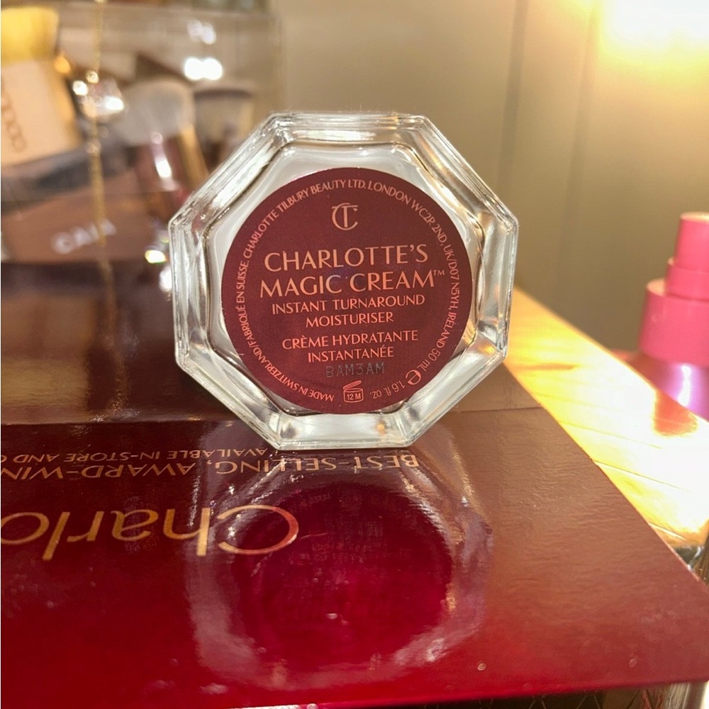 Charlotte's Magic Cream - Instant Turnaround Moisturizer